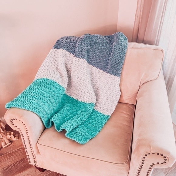 Crochet Handmade Soft Chenille Blue Colorblock Baby Blanket